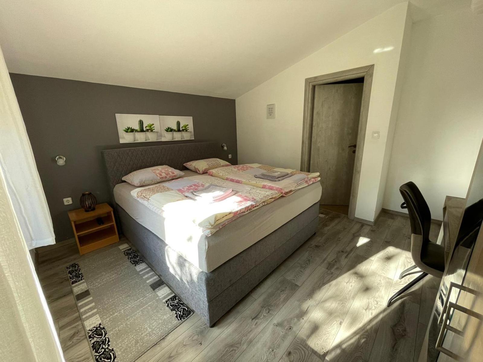 Apartman Dujmovic 1 Otocac Exterior photo